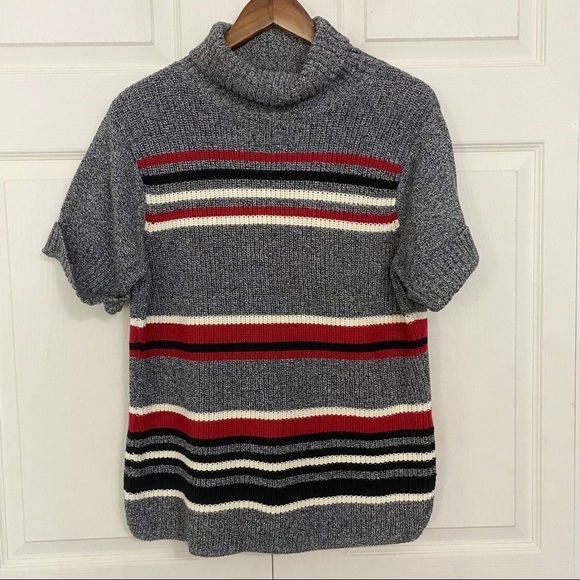 Liz Claiborne Crazy Horse NWOT Gray Striped Short Sleeve Sweater - Picture 6 of 6